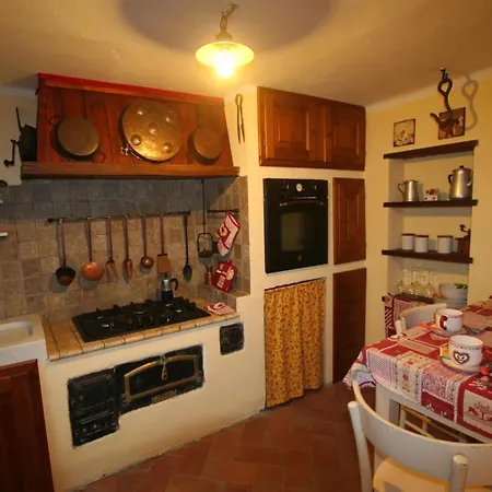 Fuer 3 Personen Ca- 37 M²- In Lumarzo- Norditalien - Ligurien By Interhome