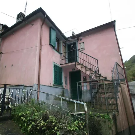 Fuer 3 Personen Ca- 37 M²- In Lumarzo- Norditalien - Ligurien By Interhome Pannesi